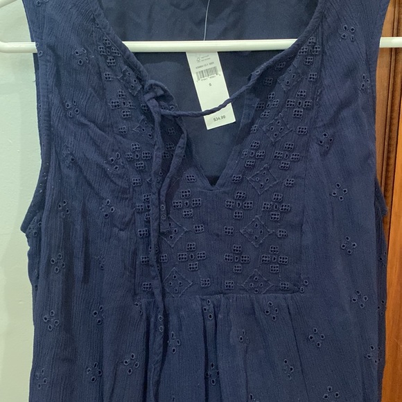 Gap sleeveless blouse - Picture 3 of 4